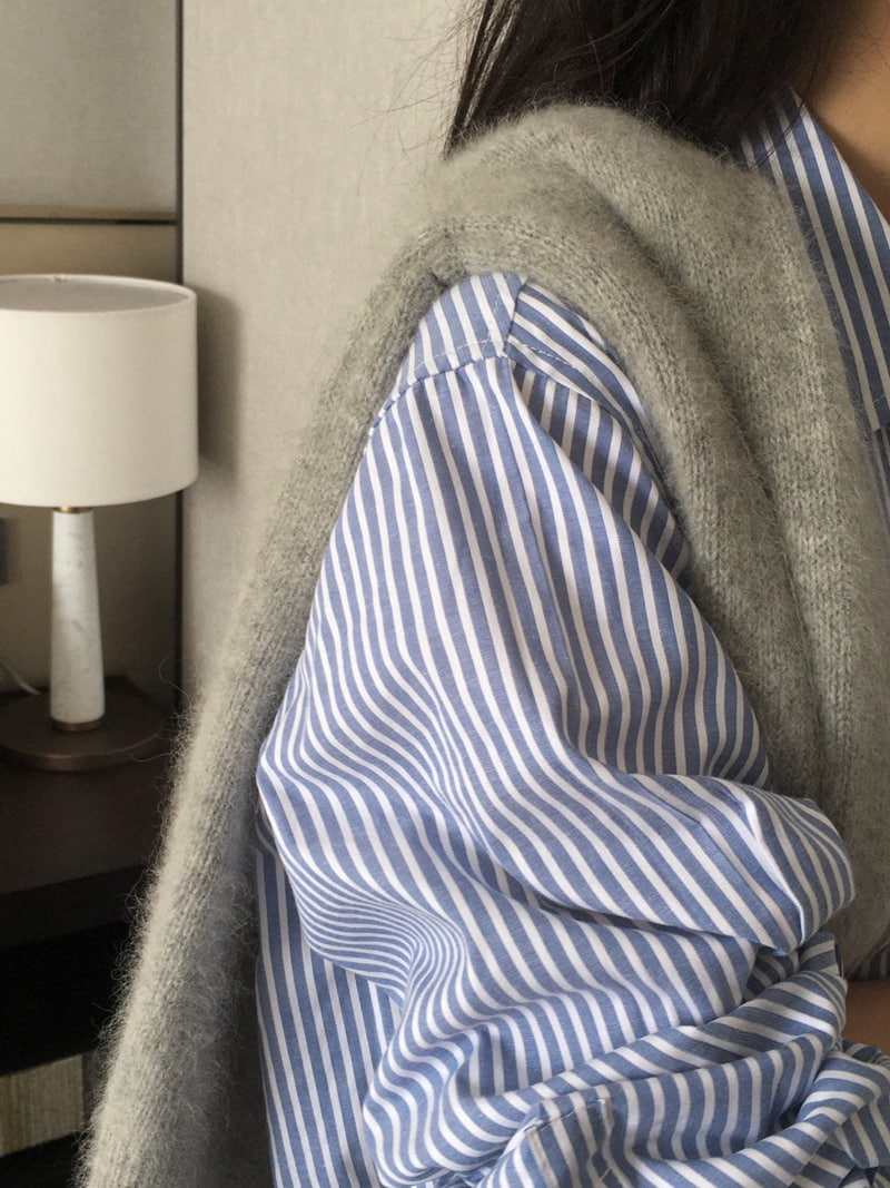 Moani - Korean Women Fashion - #womensfashion - French Stripe Crop Shirt