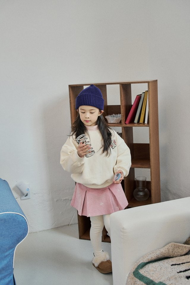 Momo Ann - Korean Children Fashion - #kidsstore - Heart Bear Sweatshirts - 5