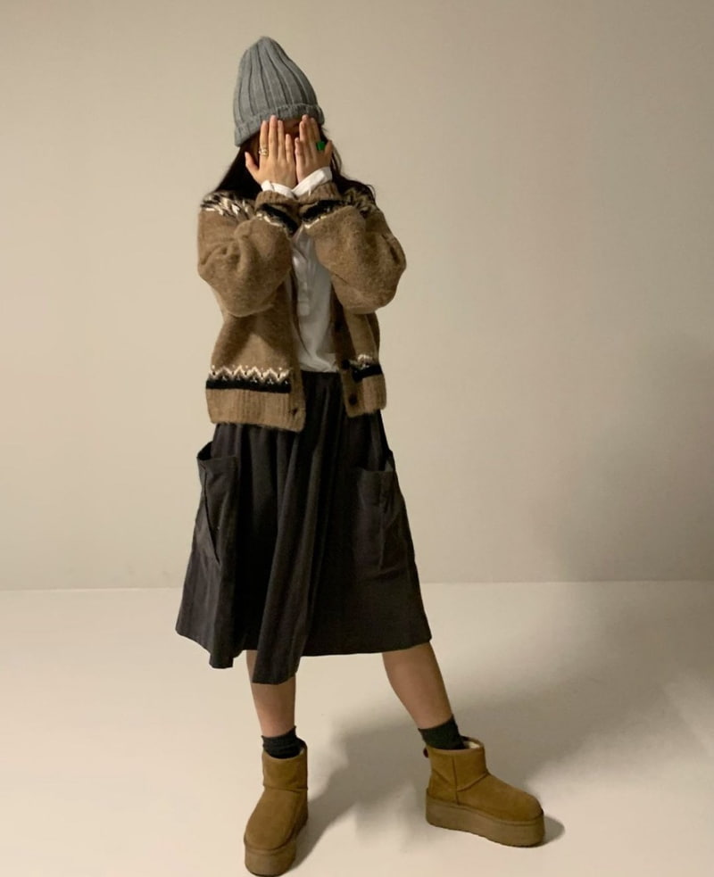 Via - Korean Women Fashion - #momslook - Corduroy Pocket Skirt - 10