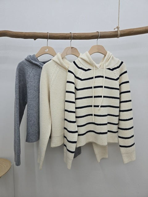 Rooming Hood Sweater