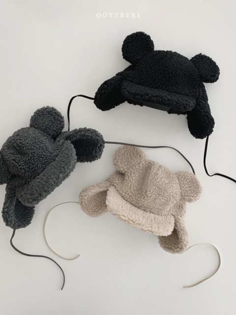 Dumble Bear Ear Hat