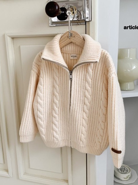 High Neck Mochi Zip-up