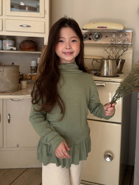 Smores Frill Mockneck Tee