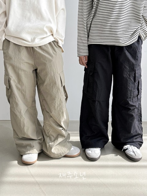 Signature Cargo Pants