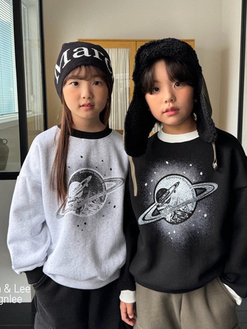 Earth Sweatshirt