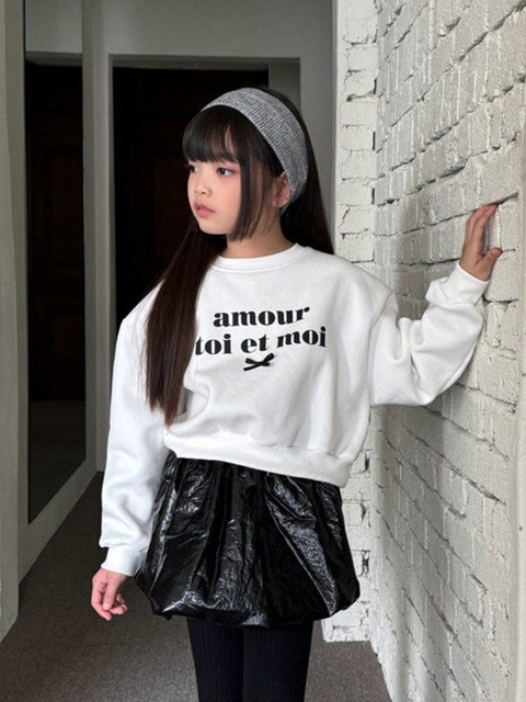 Amor Crop Sweatshirt