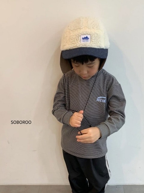 Thin Neuf Mockneck Tee