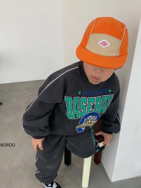 Base Sweatshirt