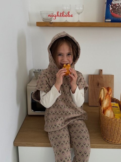 Nunu Hooded Cape