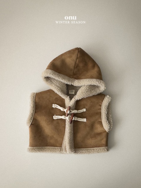 Mustang Hooded Vest