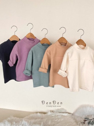 Warm Pocket Mockneck Tee