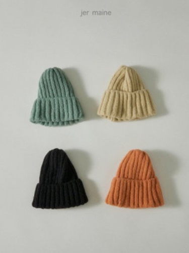 Ribbed Knit Beanie