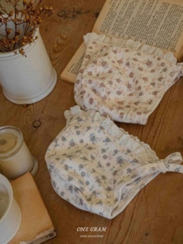 Lauren Bib