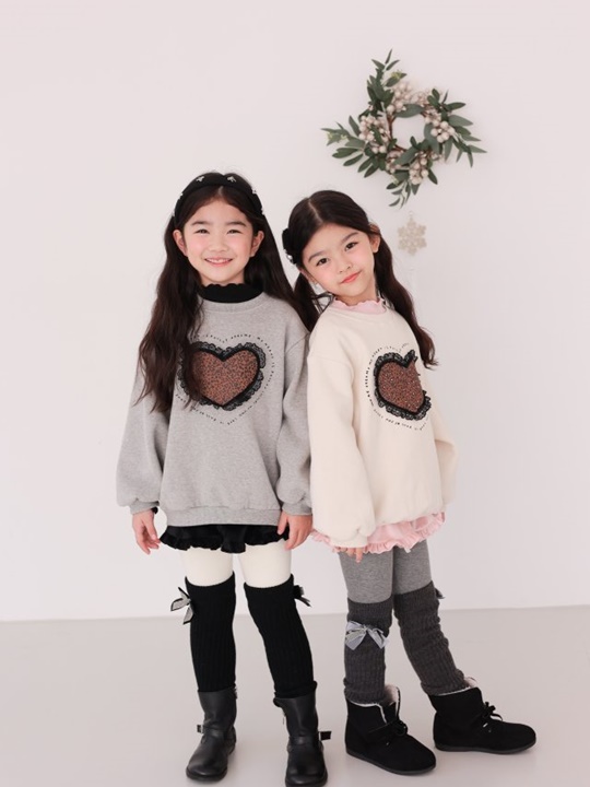 Leopard Heart Sweatshirts