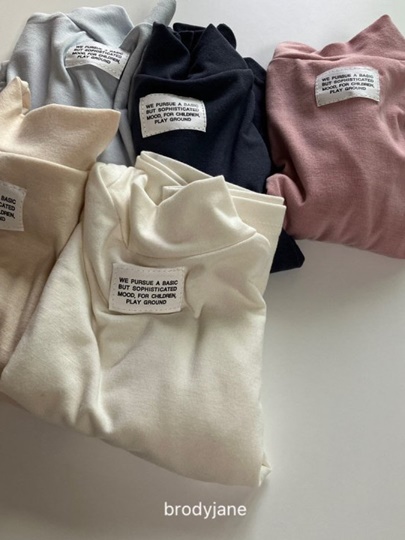 Loosefit Turtleneck Tee