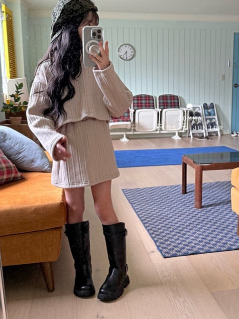 Knit Skirt
