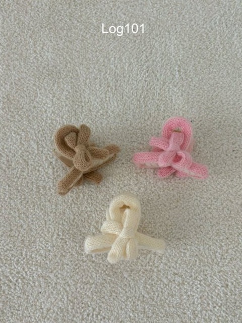 Knit Ribbon Hair Claw