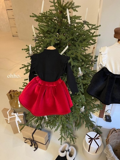 Merry Velvet Skirt