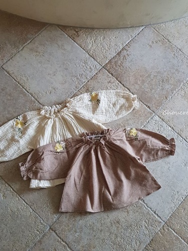 Blooming Blouse