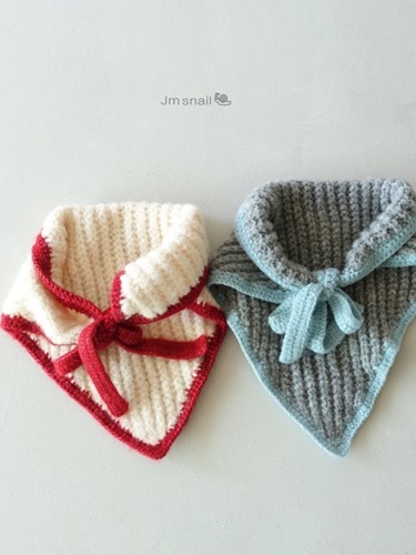 Knit Line Kerchief
