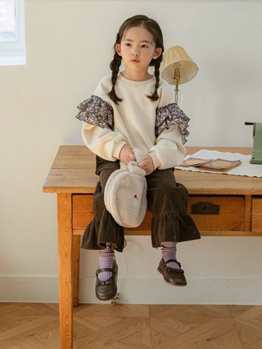 Corn Chip Frill Sweatshirts
