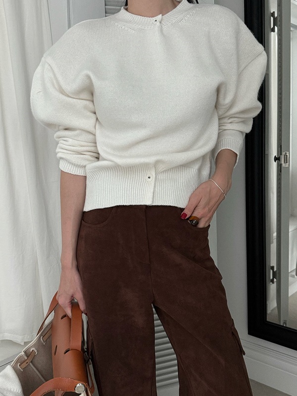Cashmere Slit Round Knit Top