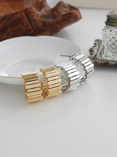 Caela Ring Earring