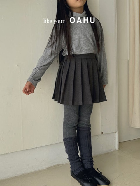 Howl Pleated Skirt