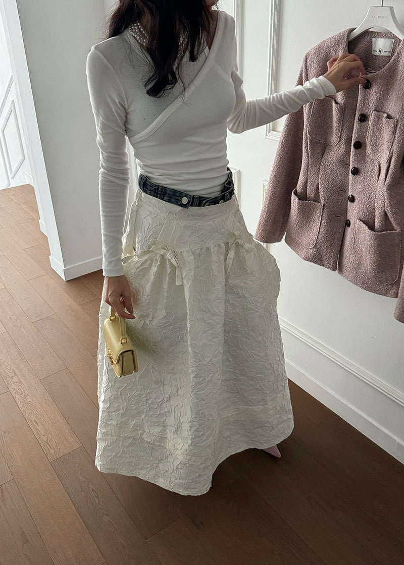 Auver_Fit - Korean Women Fashion - #vintagekidsstyle - Layered Unbalance Tee - 3