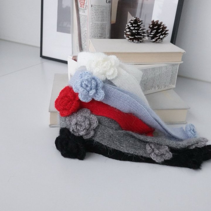 Eeiitt - Korean Women Fashion - #momslook - Slim Line Flower Muffler - 3