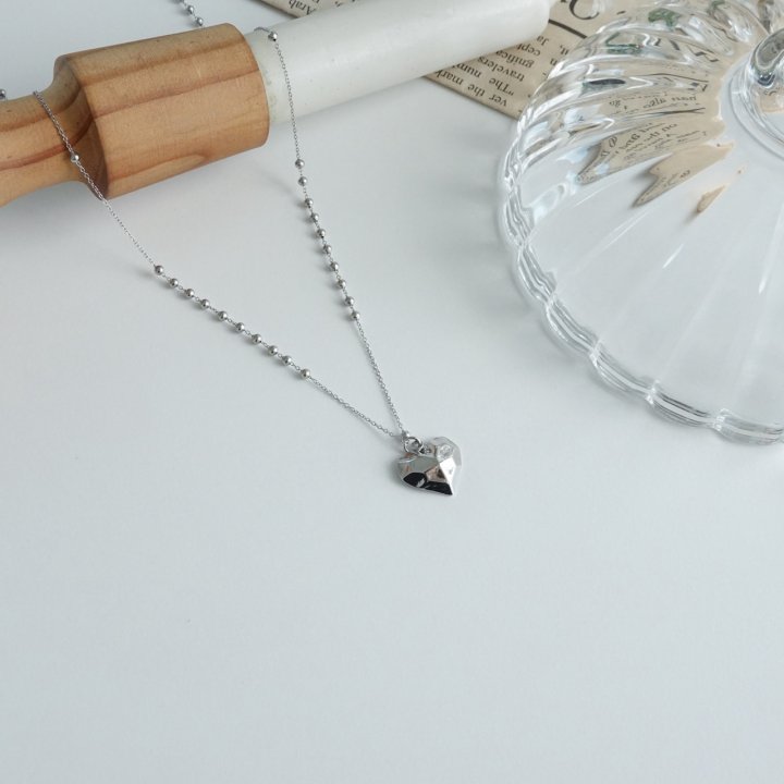 Eeiitt - Korean Women Fashion - #momslook - Clover Surgical Heart Necklace