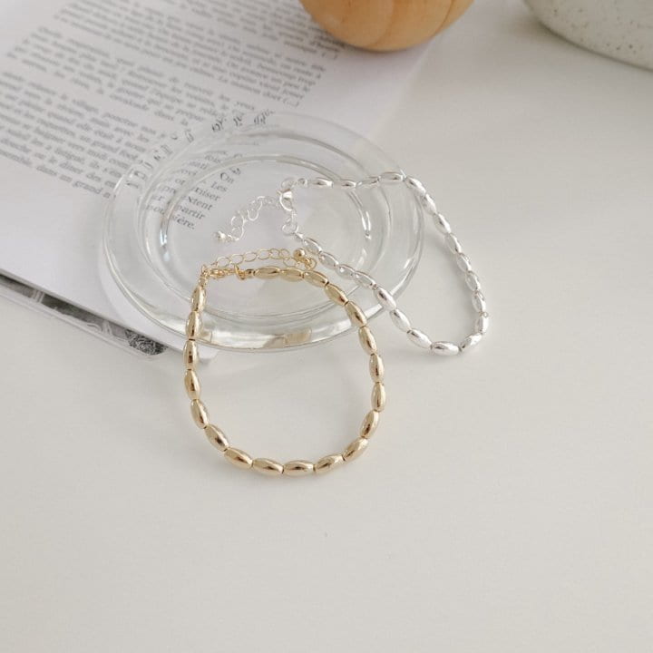 Eeiitt - Korean Women Fashion - #womensfashion - Simple Rice Bracelet