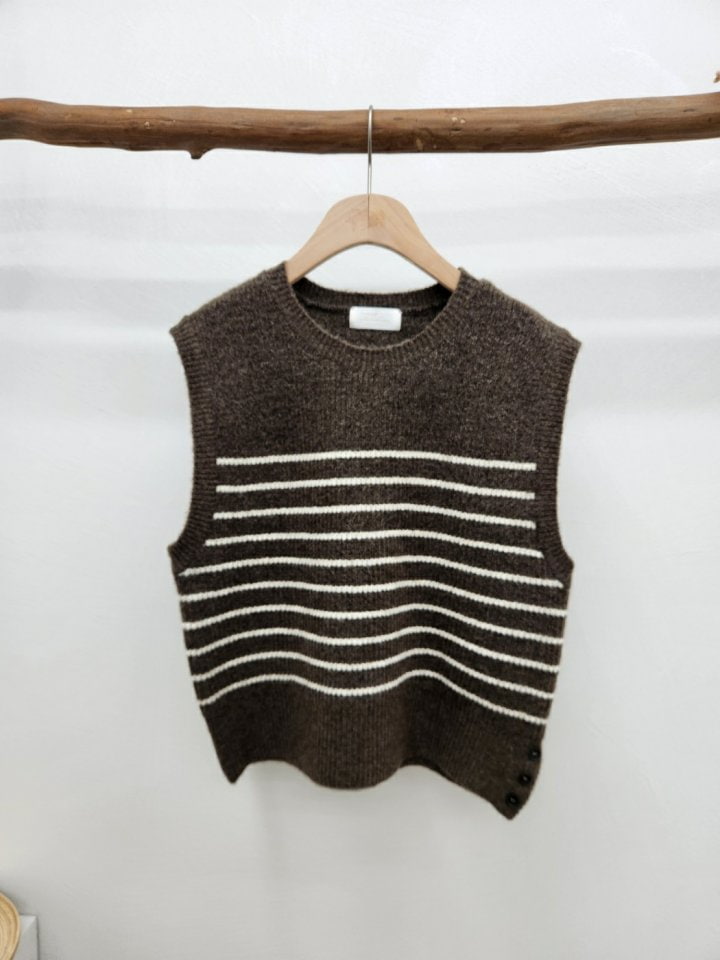 Most - Korean Women Fashion - #momslook - Peper Vest