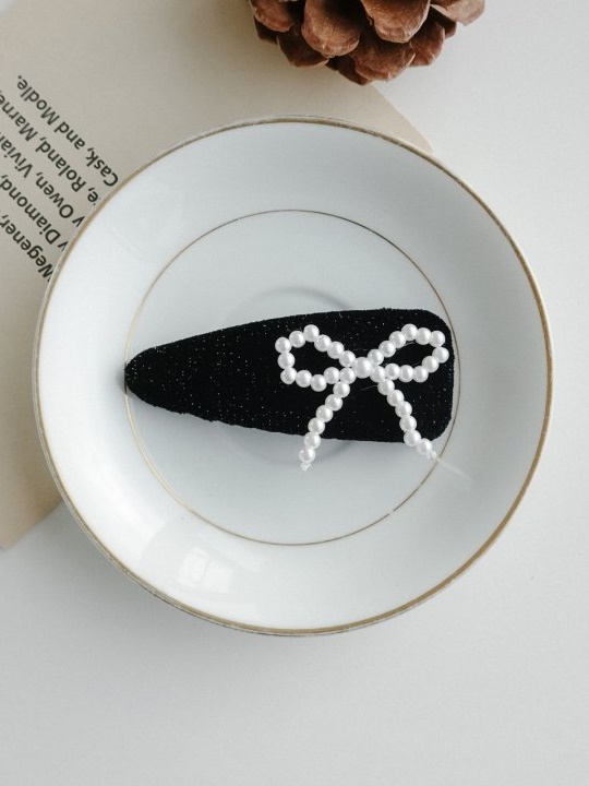 Triangle Black Ribbon Hairpin