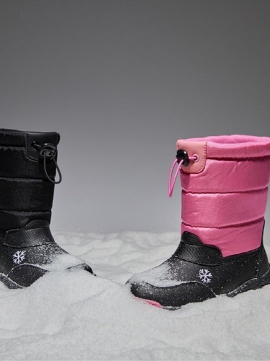 Eisen Snow Embroidery Boots Eisen Snow Embroidery Boots