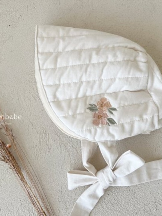 Floral Quilted Hanbok Bonnet Floral Quilted Hanbok Bonnet