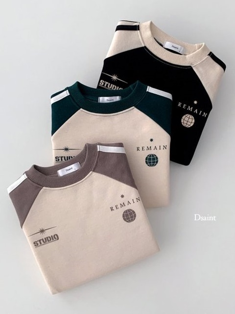 Remain Fleece Raglan Two Stripes Sweatshirts Remain Fleece Raglan Two Stripes Sweatshirts