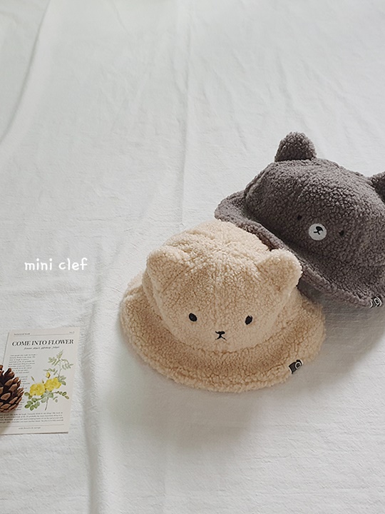 Boucle Bear Bucket Hat Boucle Bear Bucket Hat