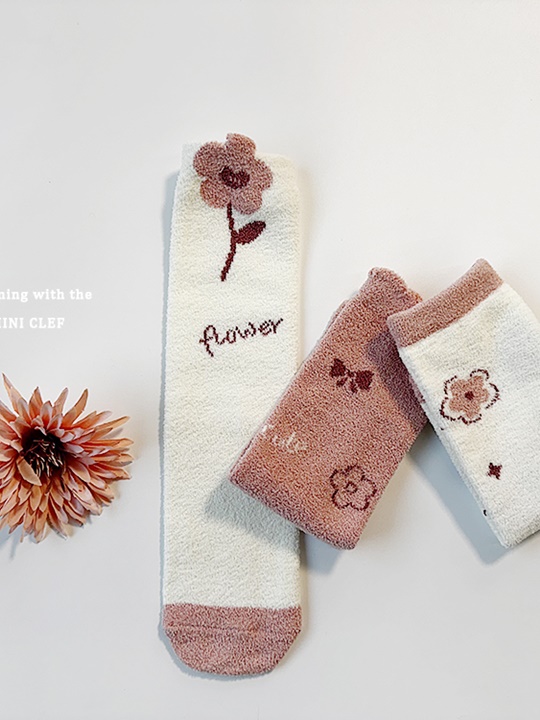 Flower Sleep Socks (set of 3) Flower Sleep Socks (set of 3)