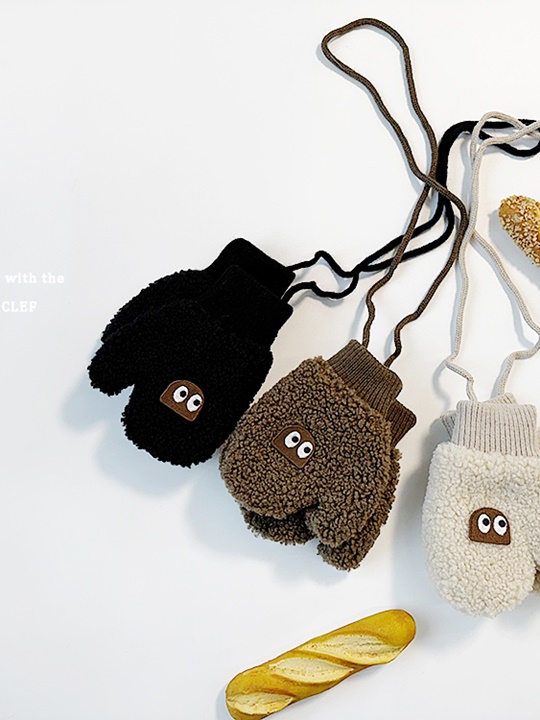 Eyes Gloves Eyes Gloves