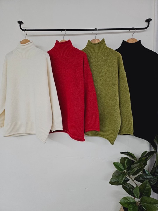 Lime Wide Turtleneck Knit Lime Wide Turtleneck Knit