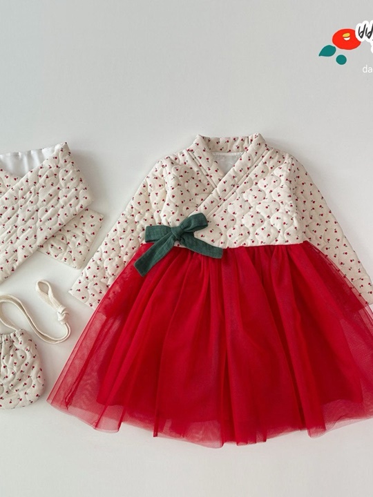 Camellia Winter Hanbok Set Camellia Winter Hanbok Set