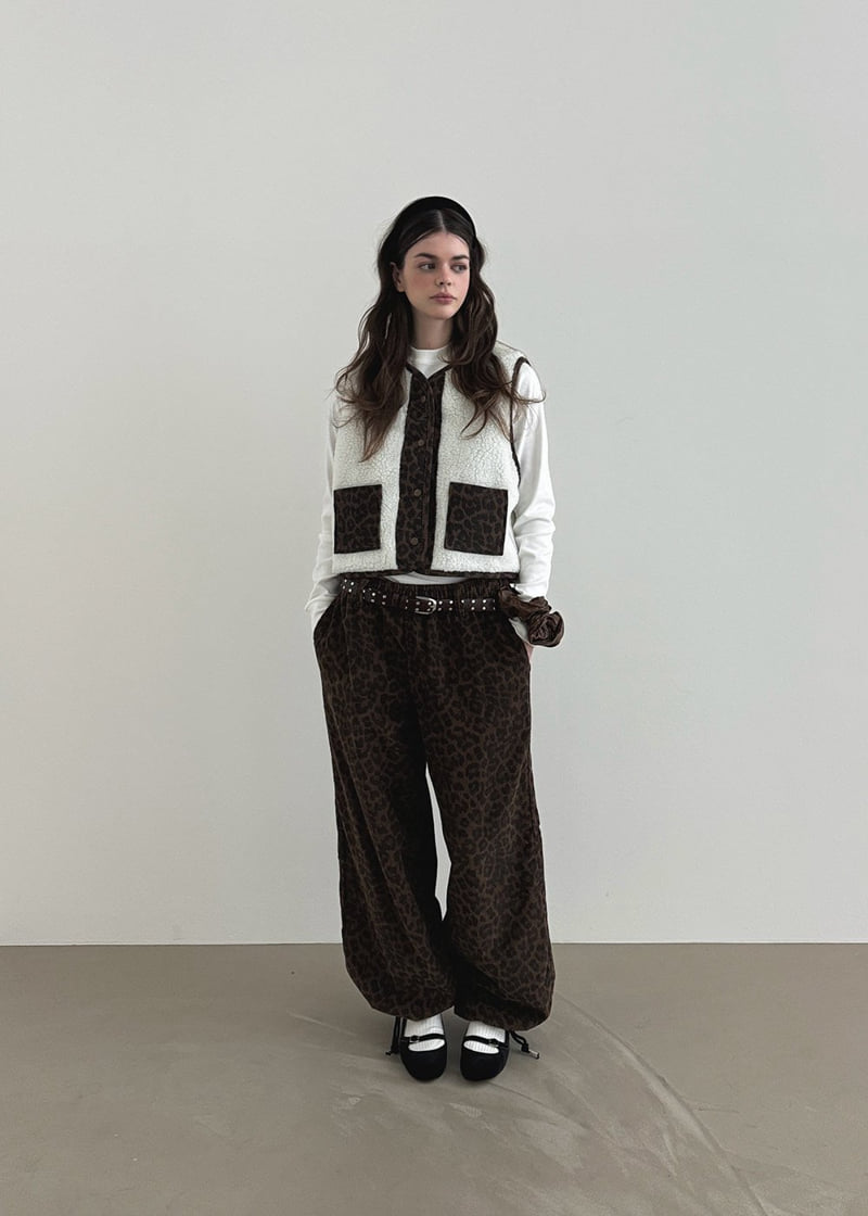 Gavara Market - Korean Women Fashion - #momslook - Buzz Dumble Vest - 10