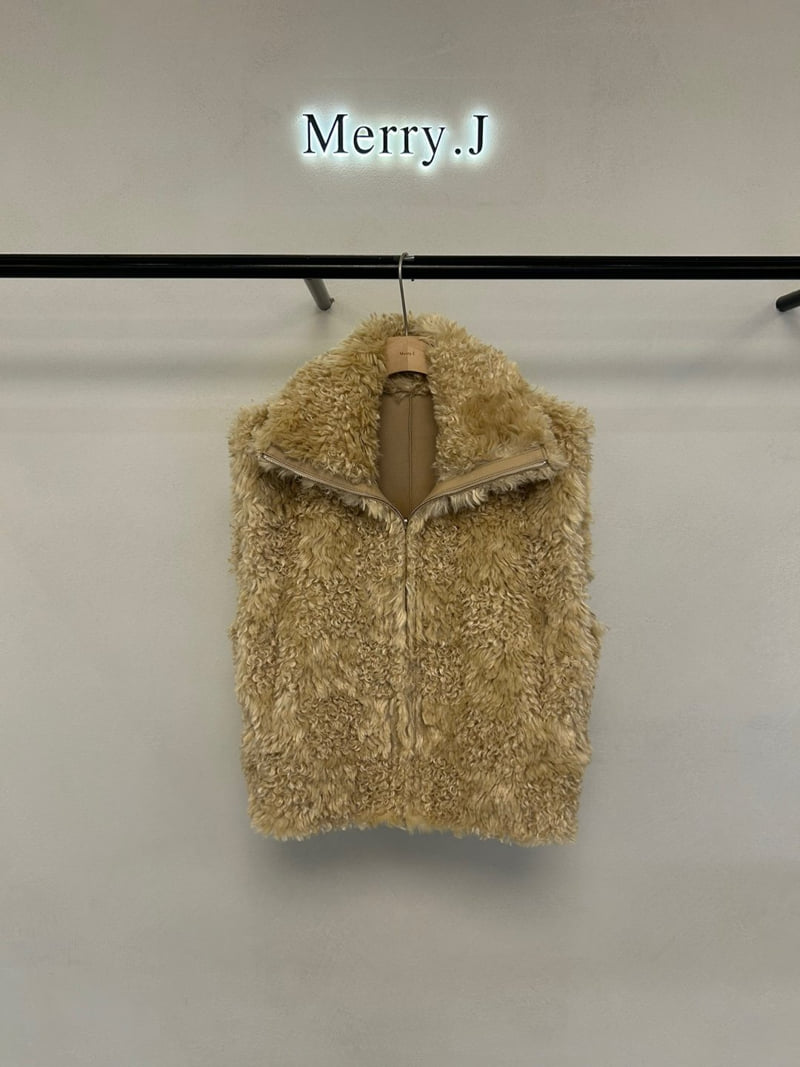 Merry J - Korean Women Fashion - #momslook - Shearling Reversible VEST