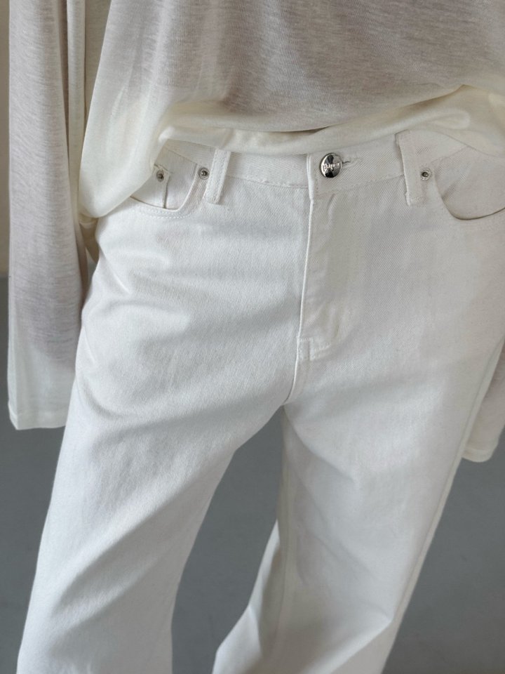 Paper Moon - Korean Women Fashion - #momslook - High Rise Wide Leg White Denim Pants - 4