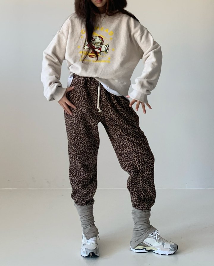 Via - Korean Women Fashion - #womensfashion - Airplane Sweatshirts - 5